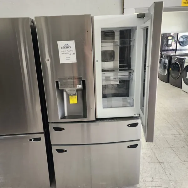LG Refrigerator - Image 2