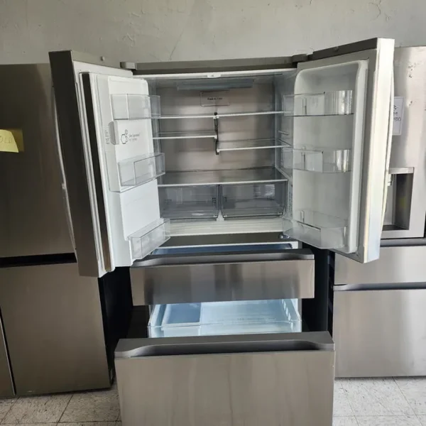 LG Refrigerator - Image 2