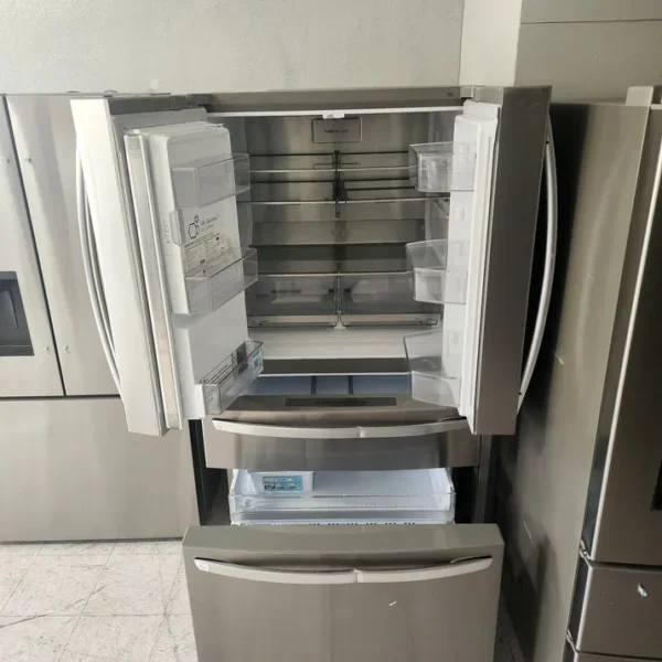 LG Refrigerator - Image 2