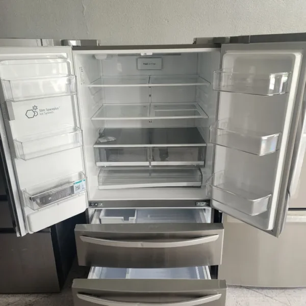 LG Refrigerator - Image 2