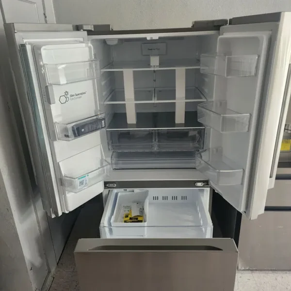LG Refrigerator - Image 2