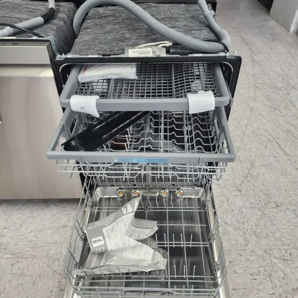 LG Dishwasher - Image 2