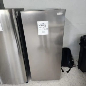 Vissani Upright Freezer/Refrigerator